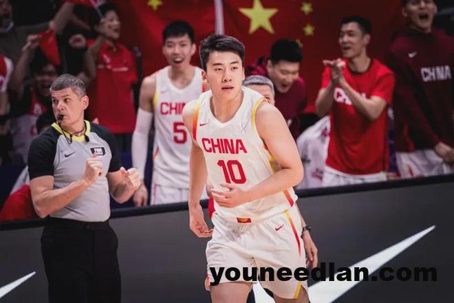 时隔10年全胜出线，中国男篮收获了什么？